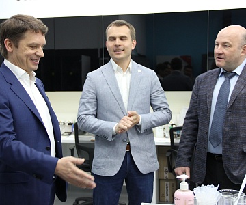 Председатель Правления Фонда "Сколково" в технопарке