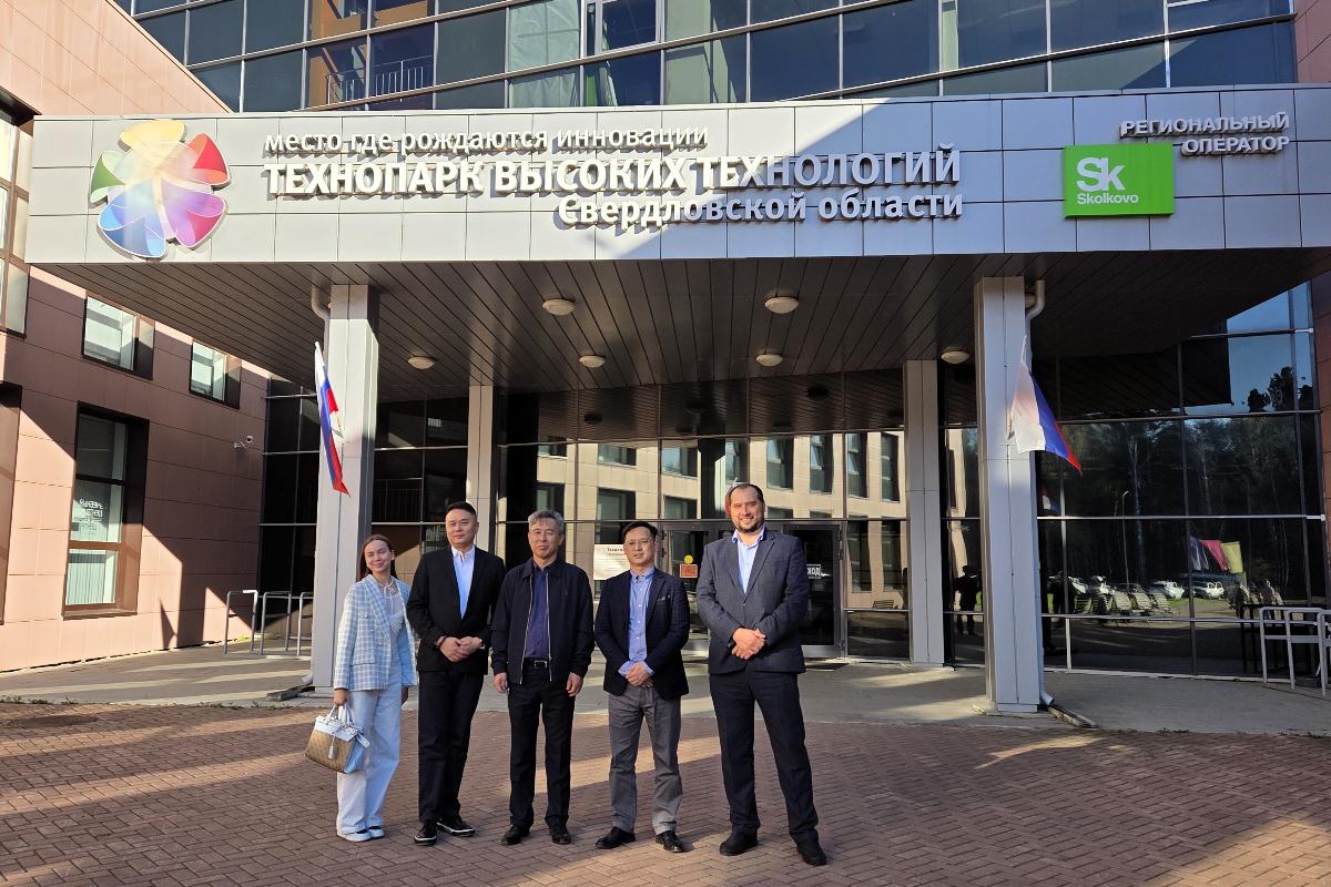 Предприятия Шэньяна приехали в Свердловскую область